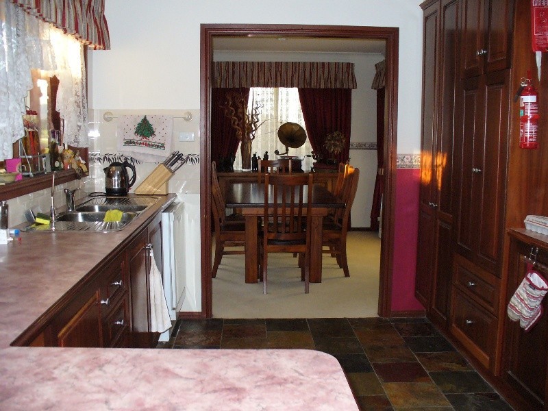 76 Tait Ave, Kanahooka NSW 2530