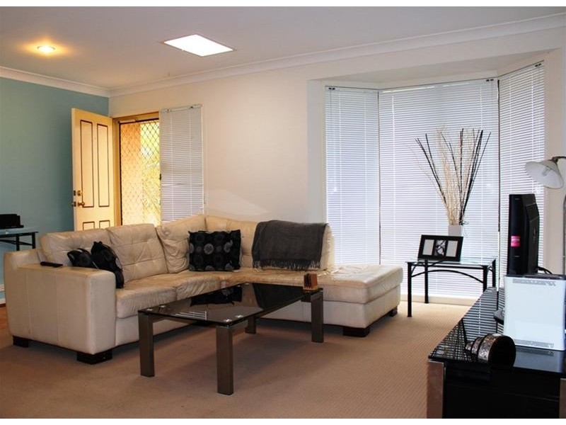 16 Jenail Place, Horsley NSW 2530