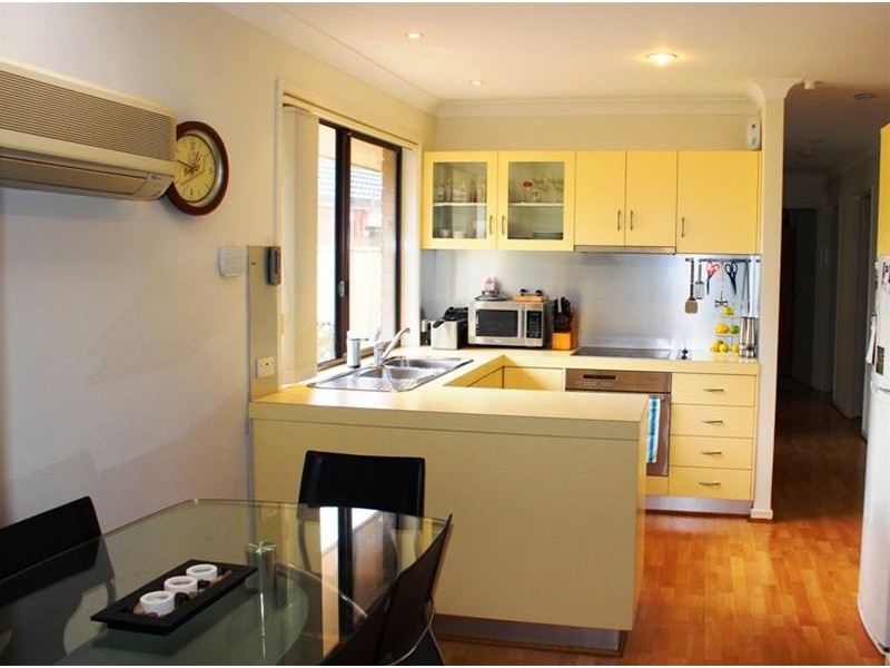 16 Jenail Place, Horsley NSW 2530