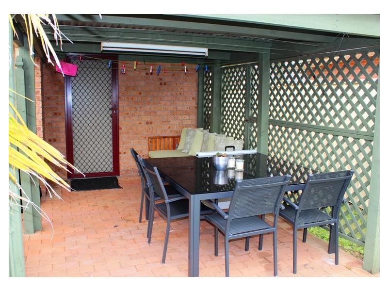 16 Jenail Place, Horsley NSW 2530