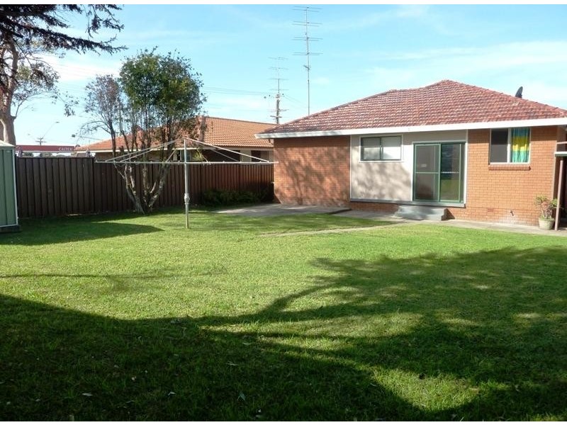 340 Shellharbour Road, Barrack Heights NSW 2528