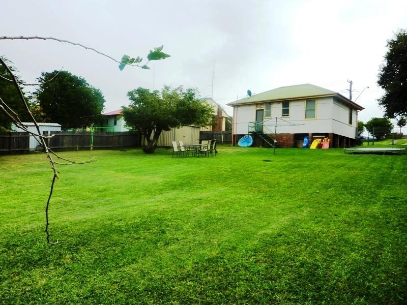 77 Farmborough Road, Unanderra NSW 2526