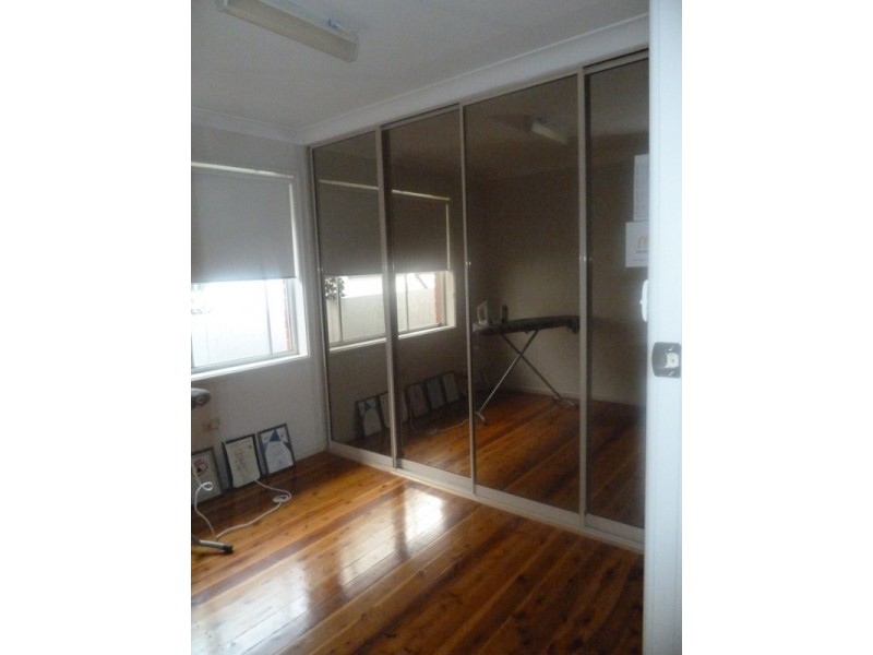 68 The Esplanade, Oak Flats NSW 2529