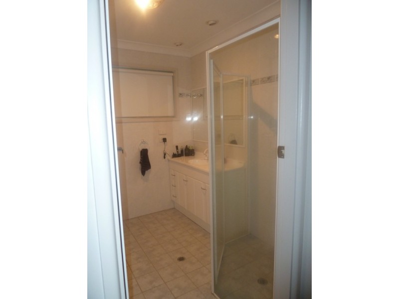 68 The Esplanade, Oak Flats NSW 2529