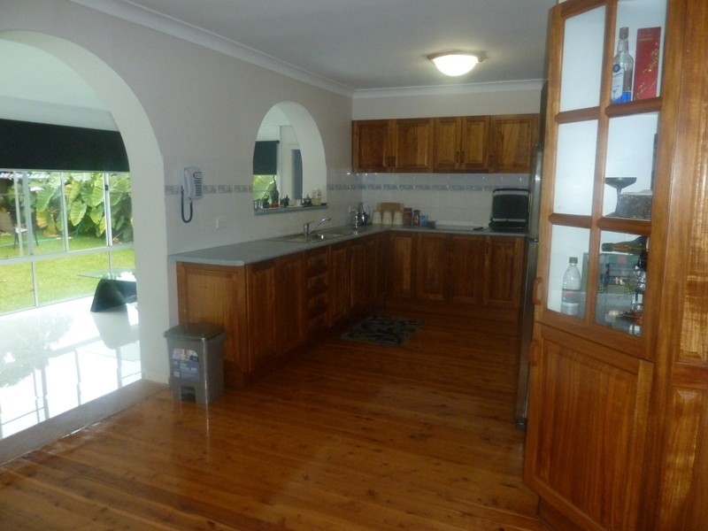 68 The Esplanade, Oak Flats NSW 2529