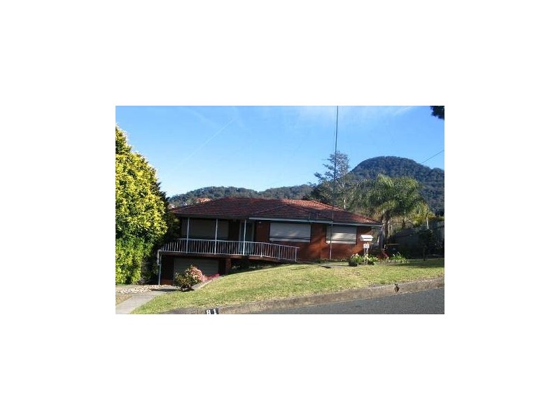 81 Beverley Avenue, Unanderra NSW 2526