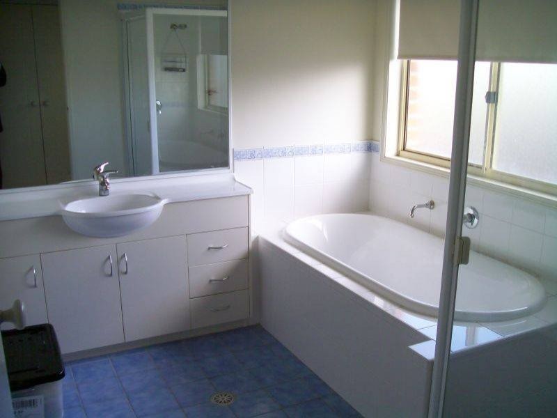 9 Mundoonen Crescent, Horsley NSW 2530