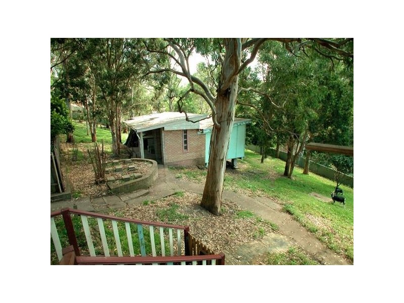 126 Iola Avenue, Farmborough Heights NSW 2526