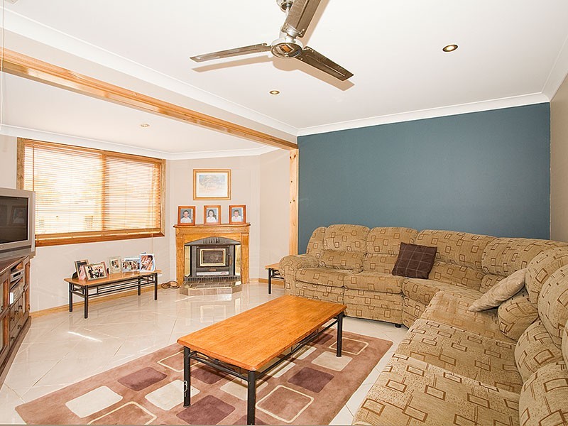 66 Rondanella Drive, Kanahooka NSW 2530