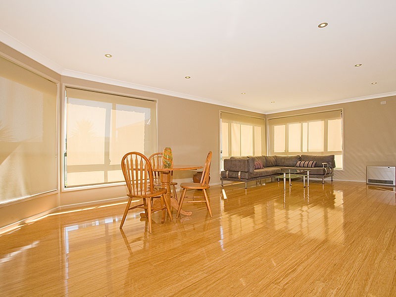 9 Macalister Terrace, Albion Park NSW 2527