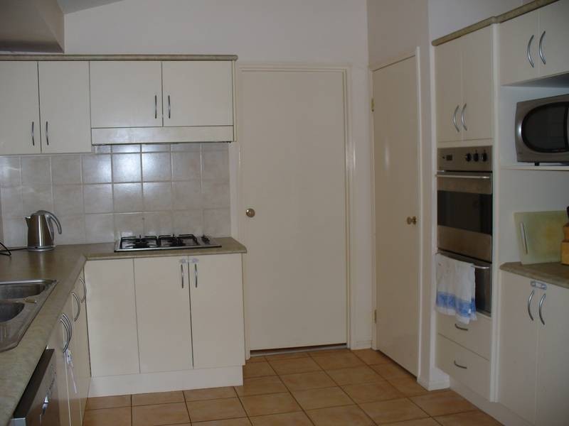 2 Dombarton Place, Horsley NSW 2530