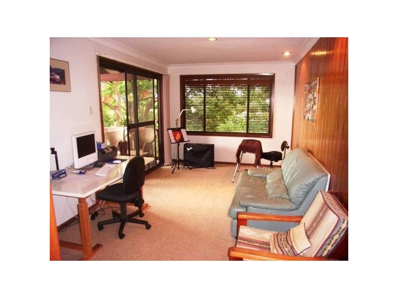 Valentine NSW 2280