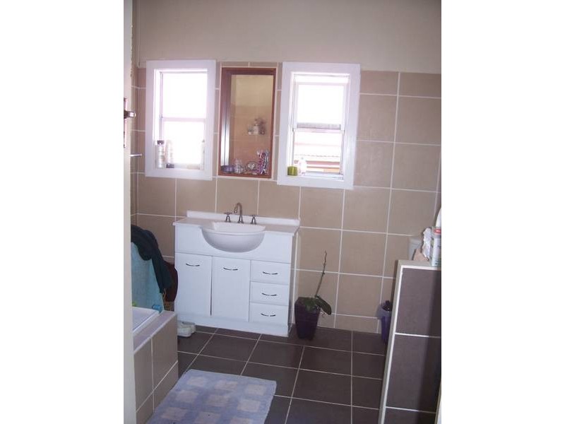 211 Main Road, Cardiff NSW 2285