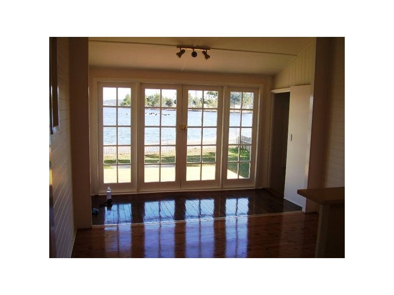 New Street, Belmont South NSW 2280