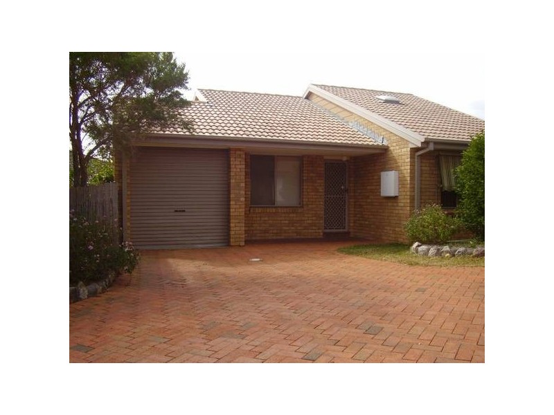 11 Tasman Court, Caves Beach NSW 2281