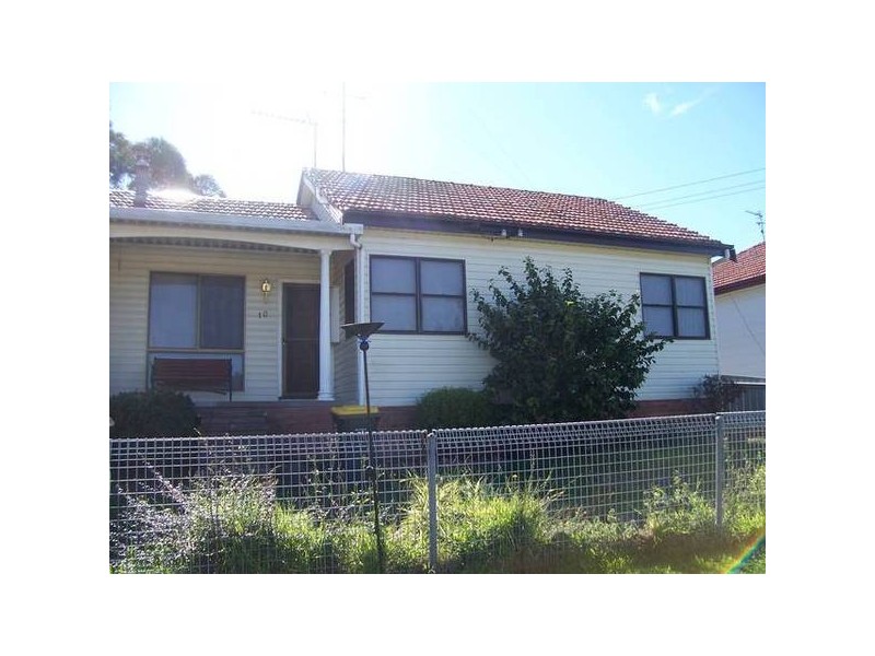 10 Helen Street, Mount Hutton NSW 2290