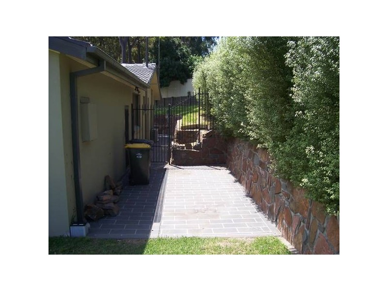 4 Pendeen Close, Belmont North NSW 2280