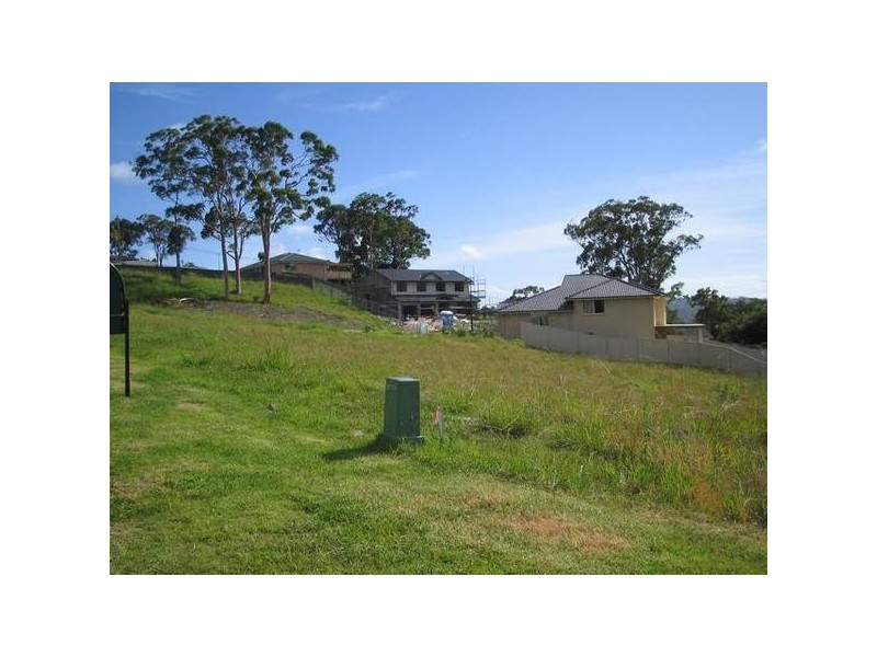 127 Wentworth Grove, Macquarie Hills NSW 2285