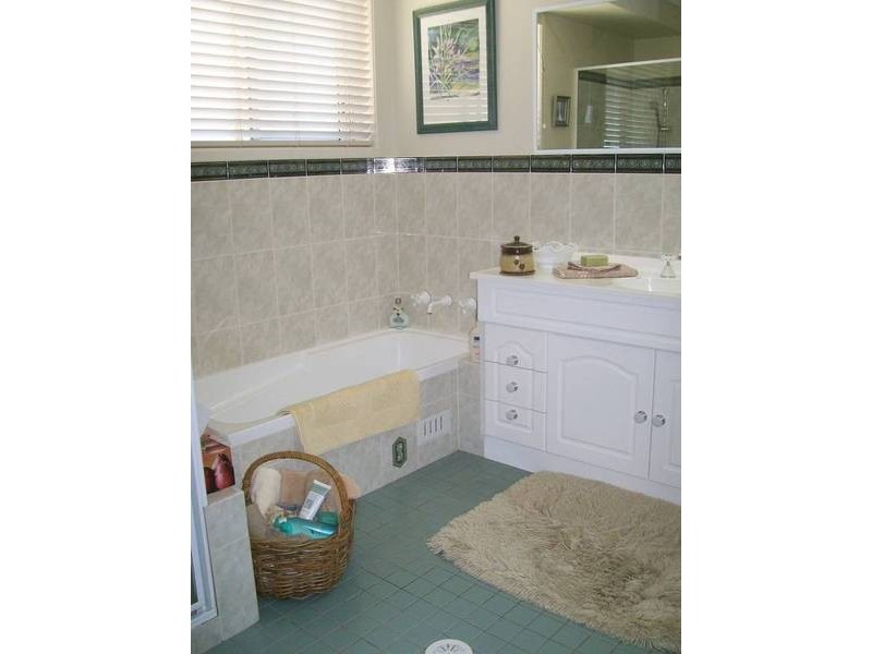 Macquarie Hills NSW 2285