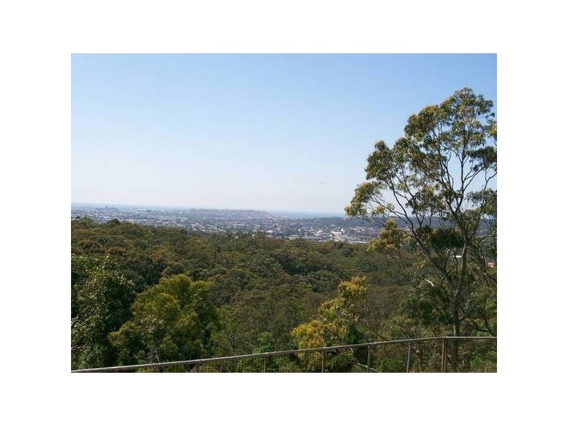 210 Wentworth Grove, Macquarie Hills NSW 2285