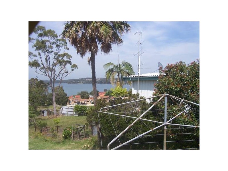 50 Thompson Road, Speers Point NSW 2284