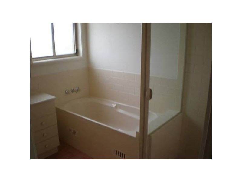 4 Antrim Street, Ashtonfield NSW 2323