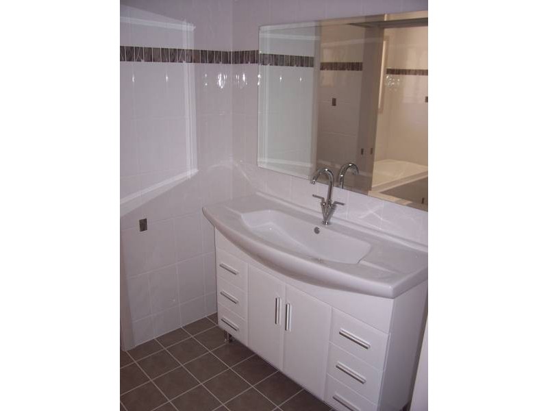 14 Julianna Cove, Cameron Park NSW 2285