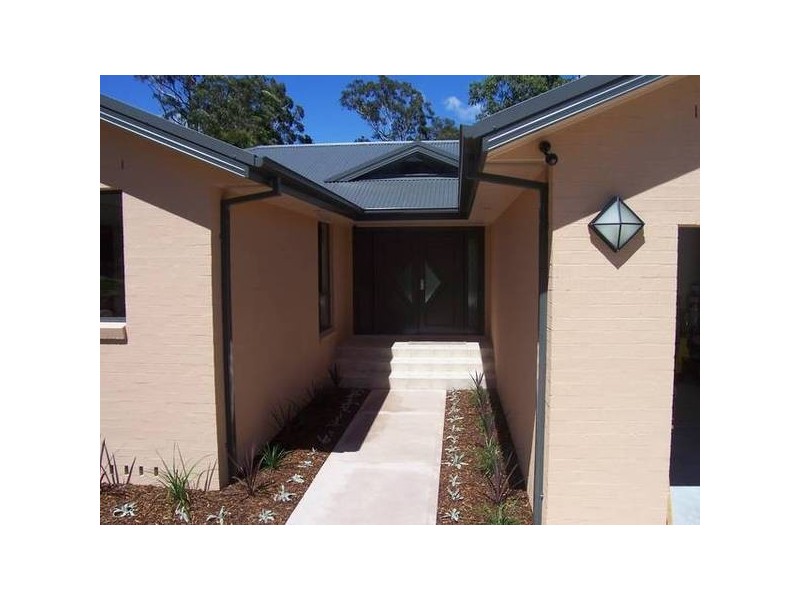 14 Julianna Cove, Cameron Park NSW 2285