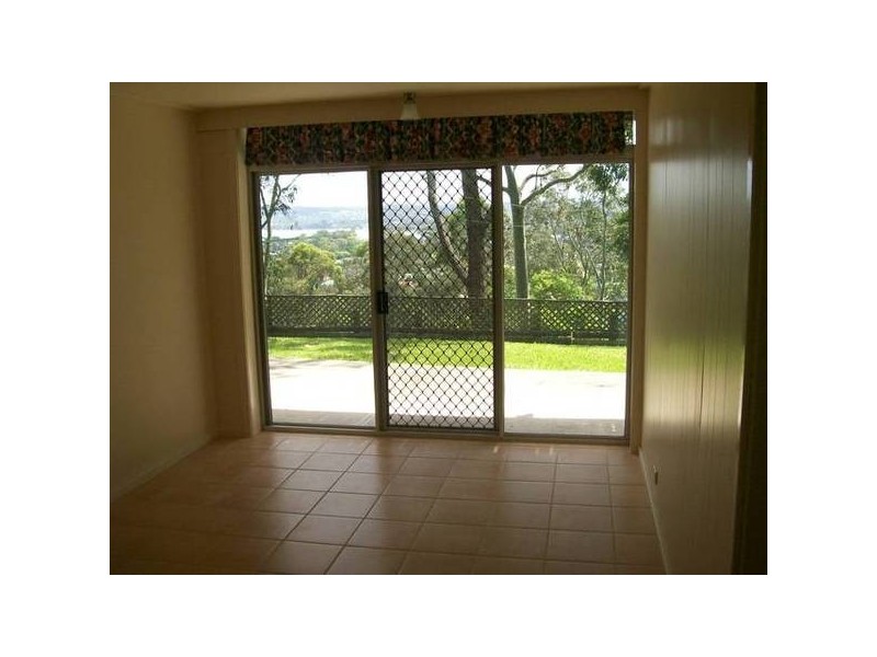 56 Croft Road, Eleebana NSW 2282