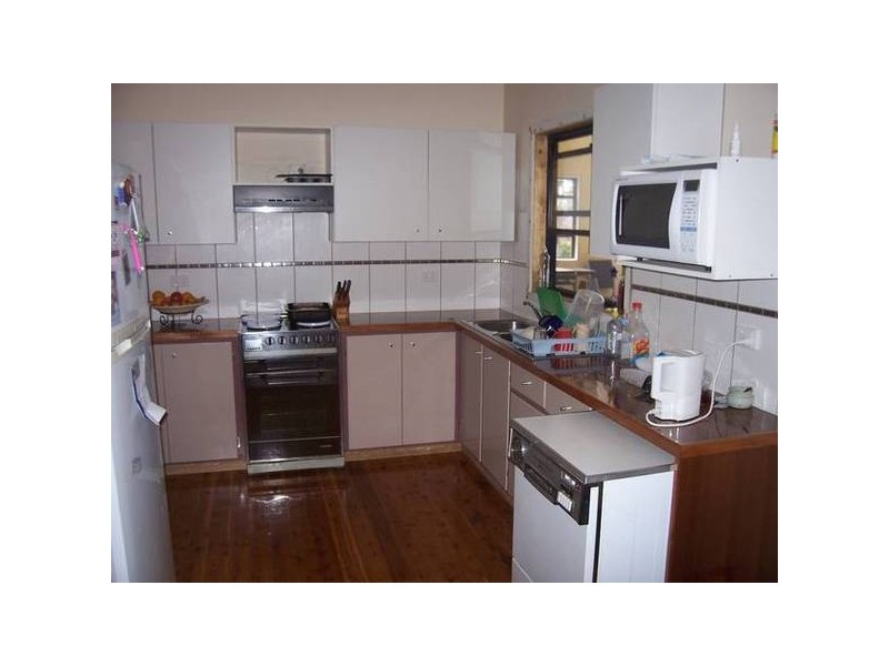 24 Kananook Crescent, Belmont North NSW 2280