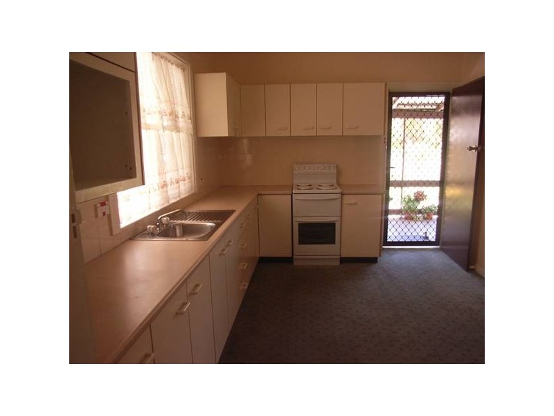 12 Lorna Street, Pelican NSW 2281