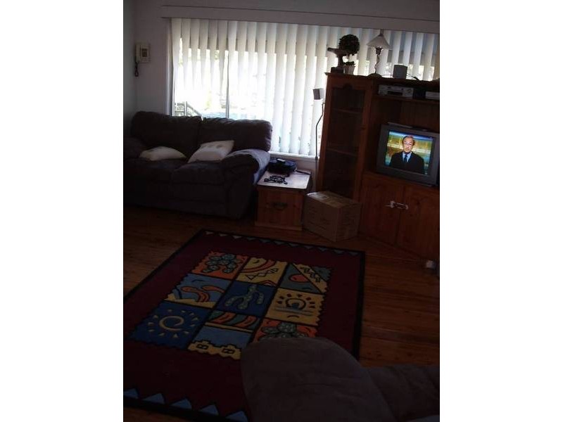 19 Cherry Road, Eleebana NSW 2282