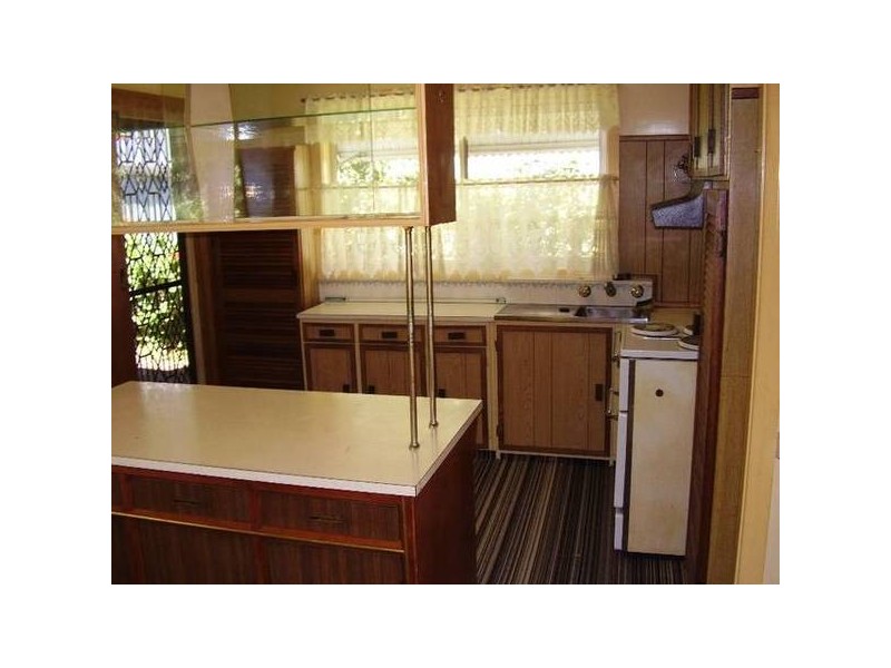12 Tallawalla Road, Valentine NSW 2280