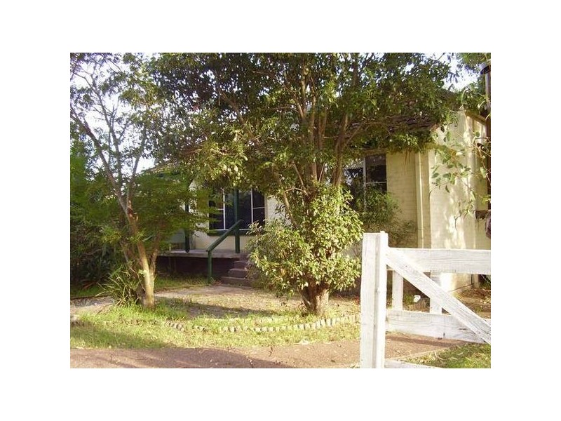 26 Queen Street, Holmesville NSW 2286