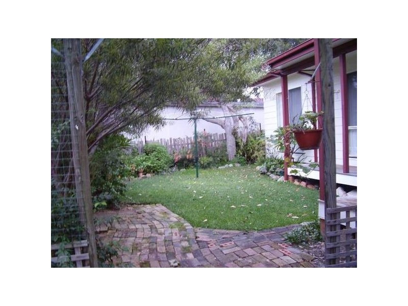 24 Phillips Street, Caves Beach NSW 2281