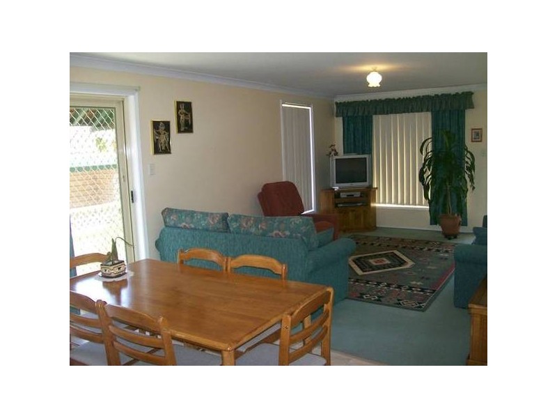 2/7 Benjamin Drive, Wallsend NSW 2287