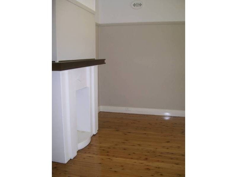 Hamilton South NSW 2303