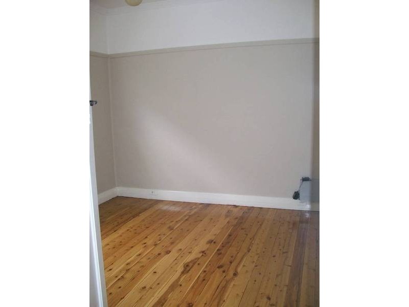 Hamilton South NSW 2303