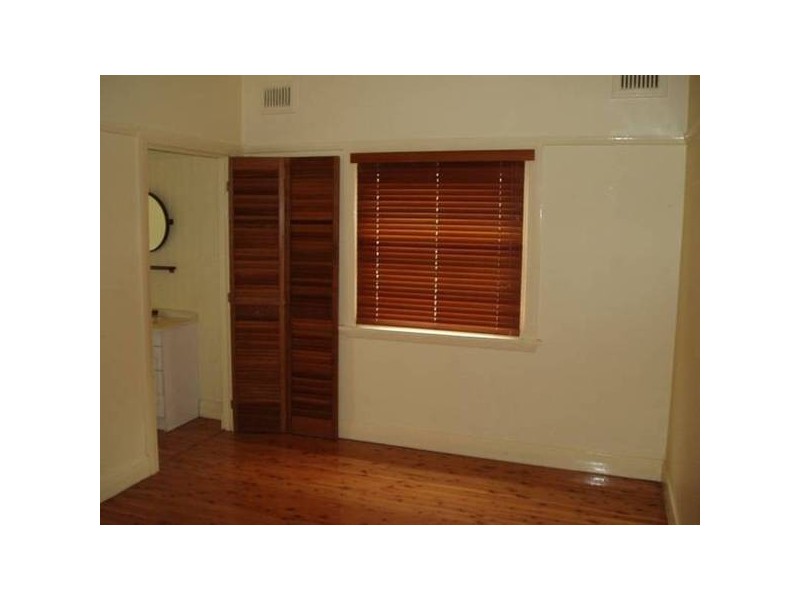 9 Bellevue Road, Belmont NSW 2280