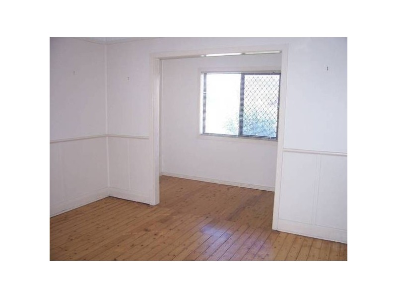 1 Hutchinson Street, Redhead NSW 2290