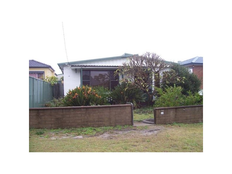 64 Wood Street, Redhead NSW 2290