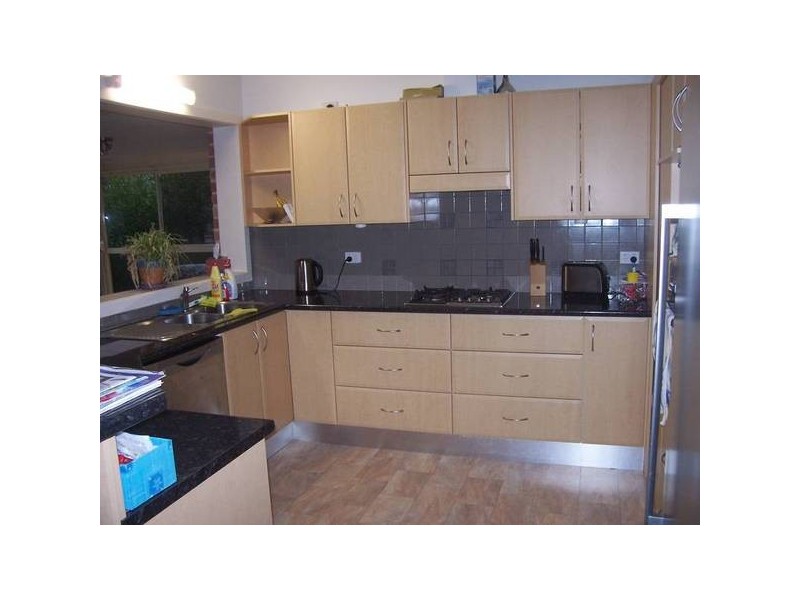 9 Woodside Drive, Eleebana NSW 2282