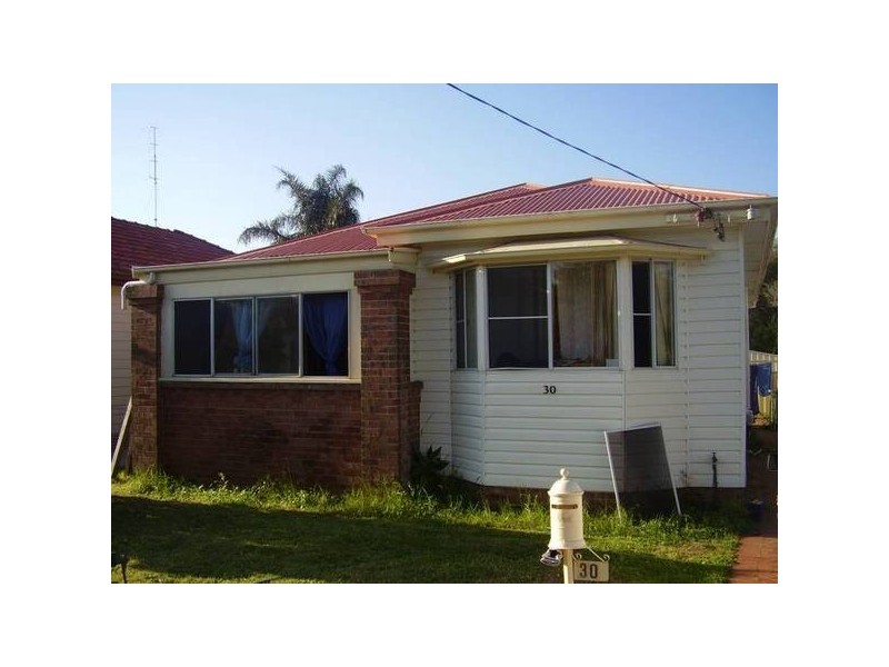 30 Beach Street, Belmont South NSW 2280