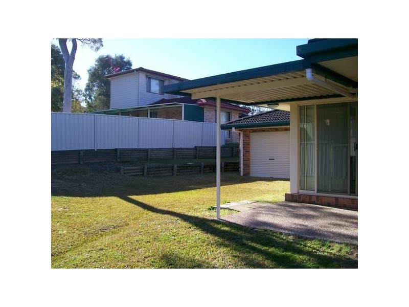 14 Lindale Way, Lakelands NSW 2282