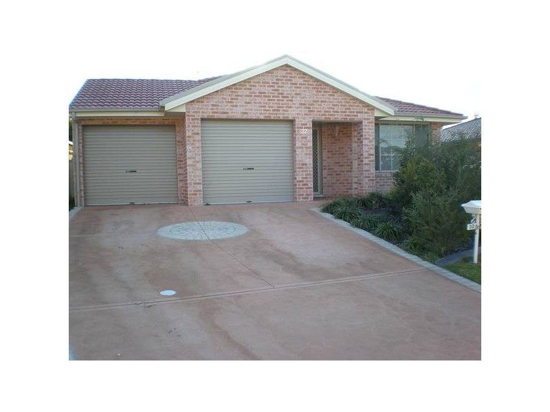 32 Martens Avenue, Raymond Terrace NSW 2324