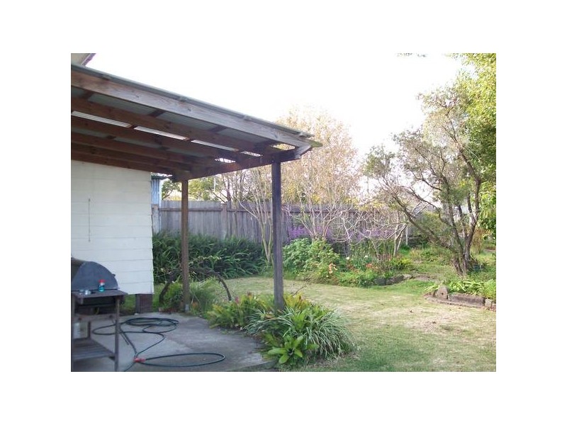 3 York Crescent, Belmont NSW 2280