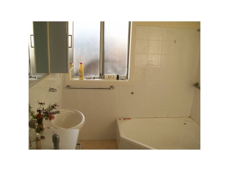 3 York Crescent, Belmont NSW 2280