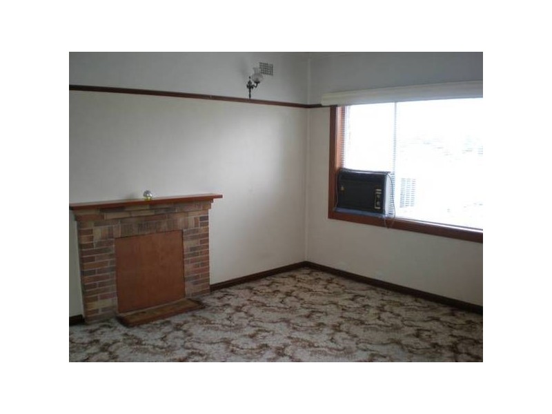 17 Fern Valley Road, Cardiff NSW 2285