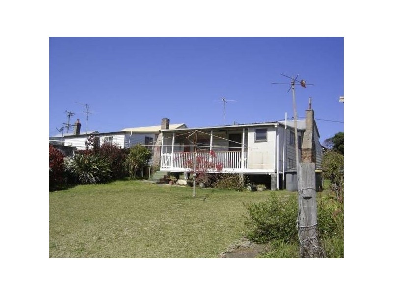 15 Lindsley Street, Catherine Hill Bay NSW 2281