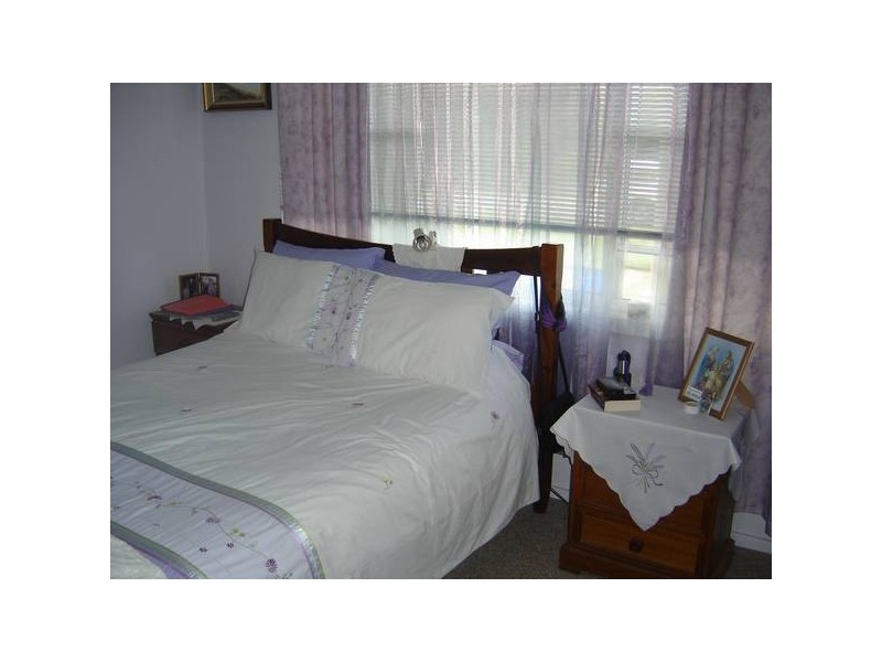 Ungala Road, Blacksmiths NSW 2281